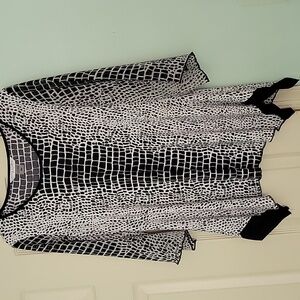 Peter Nygard Black and White Patterned Top, gently worn.